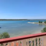 M Apartman